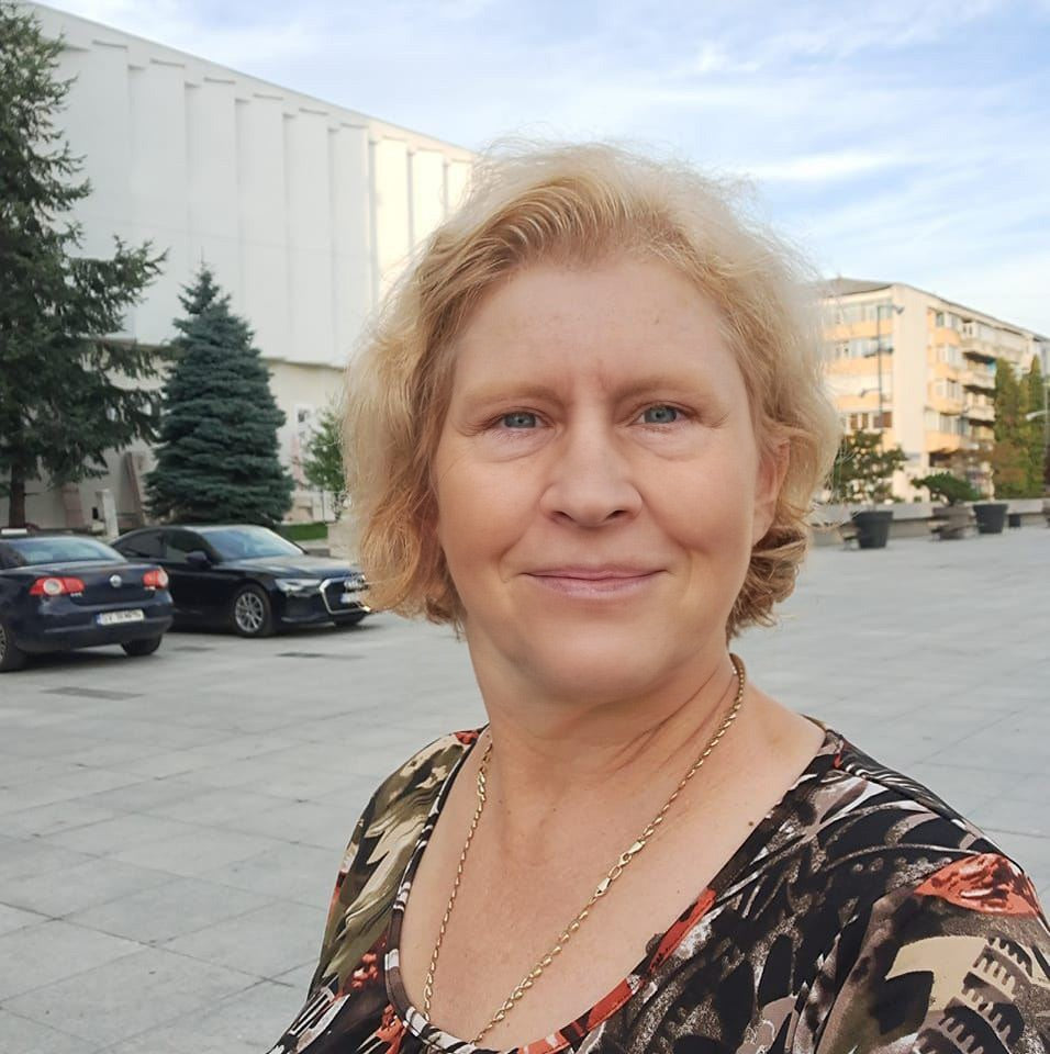 Alt Image